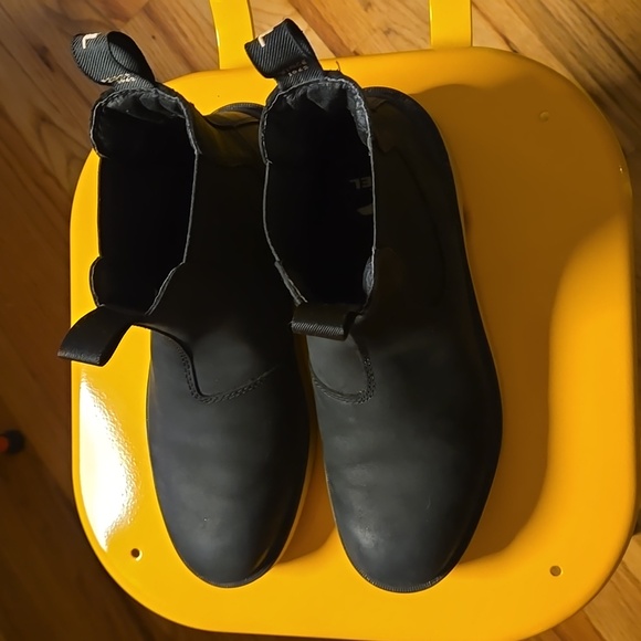 Sorel boots - Picture 8 of 11